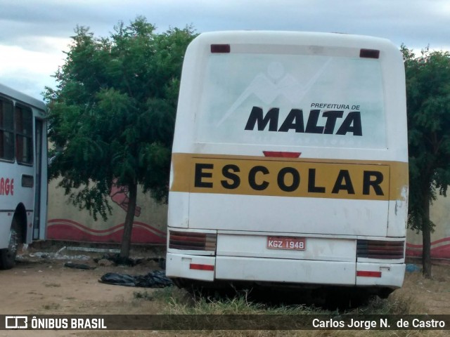 Ônibus Particulares KGZ1948 na cidade de Malta, Paraíba, Brasil, por Carlos Jorge N.  de Castro. Número da foto: #6852253.