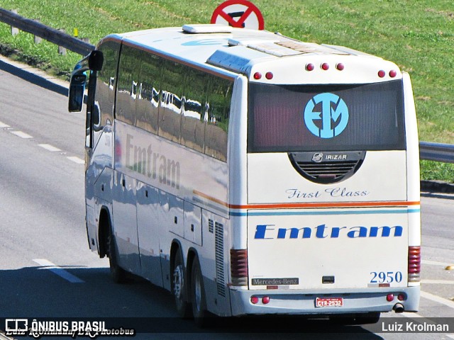 Emtram 2950 na cidade de Aparecida, São Paulo, Brasil, por Luiz Krolman. Número da foto: #6899738.