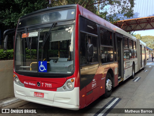 KBPX Administração e Participação > Transkuba 7 7111 na cidade de São Paulo, São Paulo, Brasil, por Matheus Barros. Número da foto: #6898628.