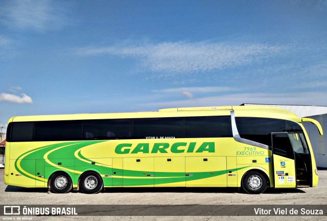 Viação Garcia 7769 na cidade de Curitiba, Paraná, Brasil, por Vitor Viel de Souza. Número da foto: #6903890.