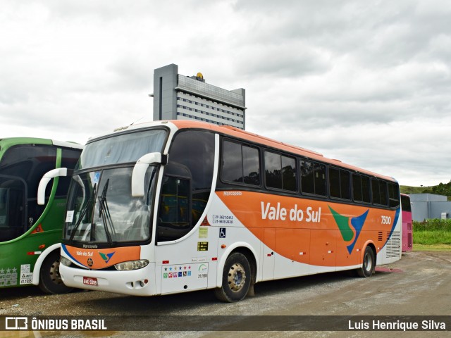 Vale do Sul 7500 na cidade de Aparecida, São Paulo, Brasil, por Luis Henrique Silva. Número da foto: #6908295.