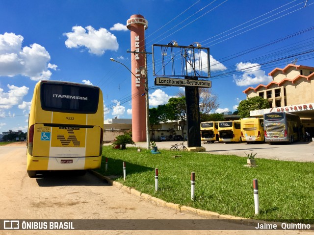 Viação Itapemirim 9533 na cidade de Governador Valadares, Minas Gerais, Brasil, por Jaime  Quintino. ID da foto: 6906229.