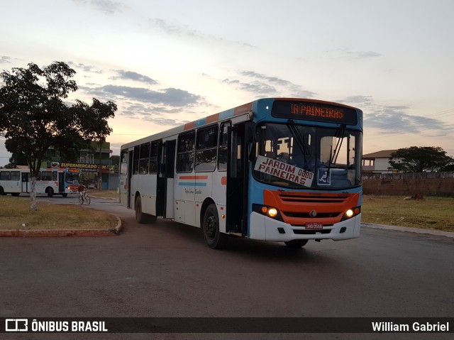 Viação Expresso Planaltina 0880 na cidade de Planaltina, Goiás, Brasil, por William Gabriel. Número da foto: #6910607.