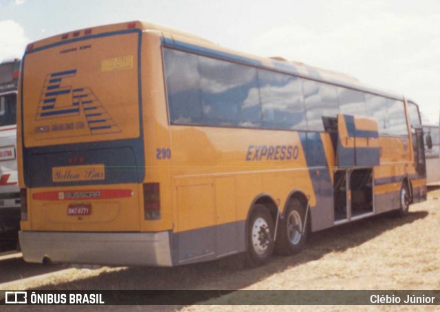 Expresso Amarelinho 290 na cidade de Brasília, Distrito Federal, Brasil, por Clébio Júnior. Número da foto: #6916374.
