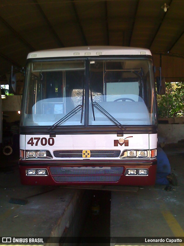Milha 4700 na cidade de Artur Nogueira, São Paulo, Brasil, por Leonardo Capatto. Número da foto: #6917504.