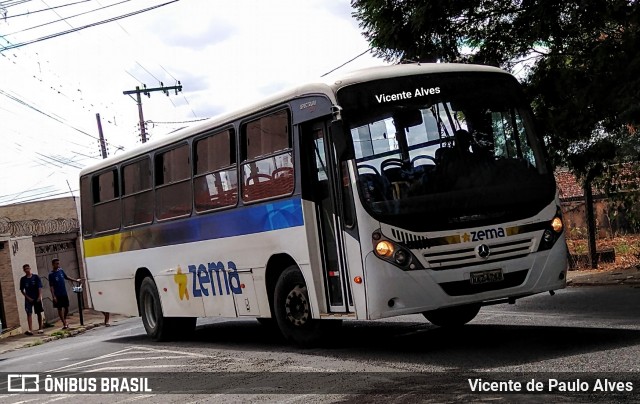 Grupo Zema 4745 na cidade de Araxá, Minas Gerais, Brasil, por Vicente de Paulo Alves. Número da foto: #6916459.