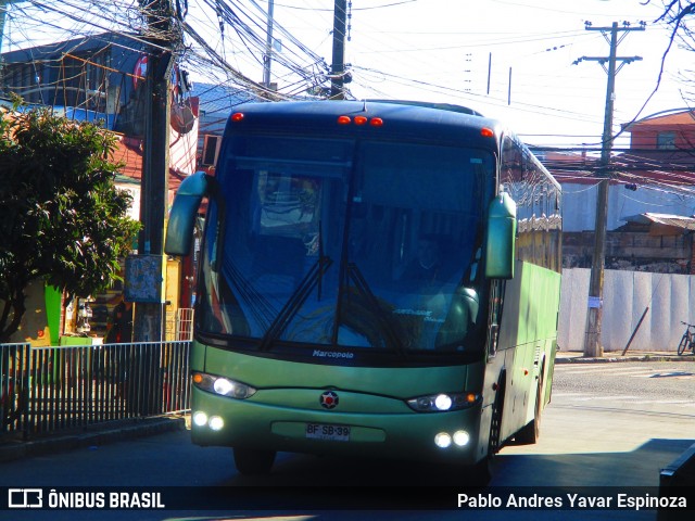 Ônibus Particulares TURISMO 87 BFSB39 na cidade de Santa Cruz, Colchagua, Libertador General Bernardo O'Higgins, Chile, por Pablo Andres Yavar Espinoza. Número da foto: #6917879.