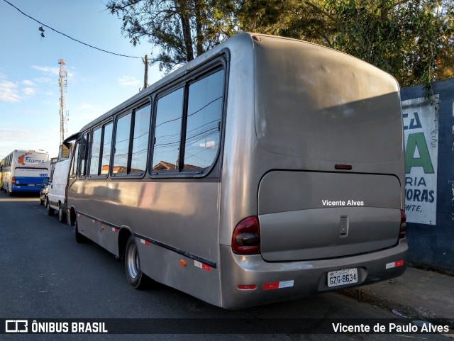 Ônibus Particulares 8634 na cidade de Araxá, Minas Gerais, Brasil, por Vicente de Paulo Alves. ID da foto: 6921537.