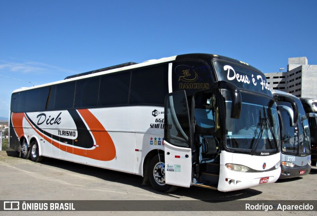 Dick Turismo 6517 na cidade de Cachoeira Paulista, São Paulo, Brasil, por Rodrigo  Aparecido. Número da foto: #6922992.