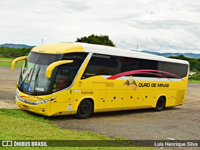 Ouro de Minas Transportes e Turismo 1303 na cidade de Cachoeira Paulista, São Paulo, Brasil, por Luis Henrique Silva. ID da foto: 6923860.