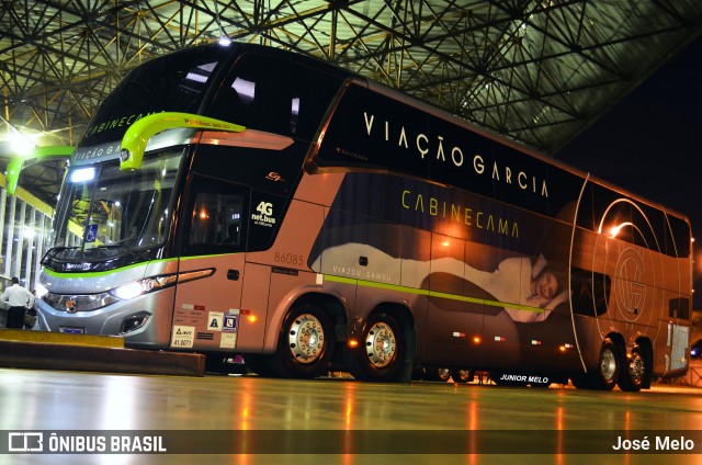 Viação Garcia 86085 na cidade de Maringá, Paraná, Brasil, por José Melo. ID da foto: 6924662.