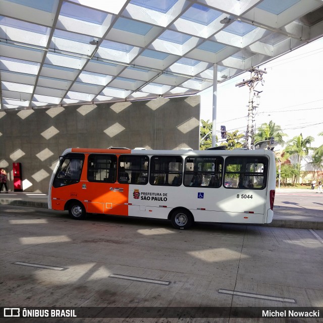 Auto Viação Transcap 8 5044 na cidade de São Paulo, São Paulo, Brasil, por Michel Nowacki. ID da foto: 6929088.