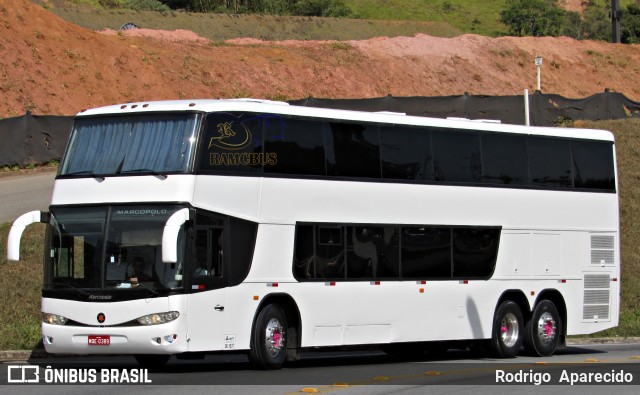 Ônibus Particulares 0389 na cidade de Aparecida, São Paulo, Brasil, por Rodrigo  Aparecido. Número da foto: #6928819.