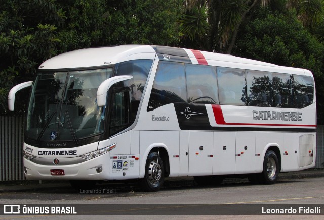 Auto Viação Catarinense 3004 na cidade de Curitiba, Paraná, Brasil, por Leonardo Fidelli. ID da foto: 6858957.