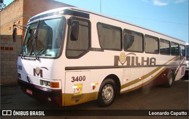Milha 3400 na cidade de Artur Nogueira, São Paulo, Brasil, por Leonardo Capatto. Número da foto: #6864285.