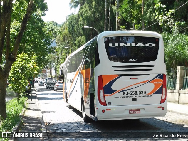 Expresso União RJ 558.039 na cidade de Petrópolis, Rio de Janeiro, Brasil, por Zé Ricardo Reis. ID da foto: 6863481.