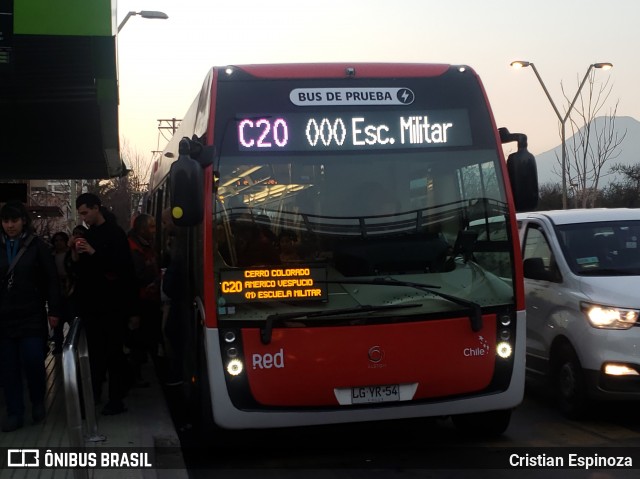 Redbus Urbano 767 na cidade de Las Condes, Santiago, Metropolitana de Santiago, Chile, por Cristian Espinoza. Número da foto: #6867056.