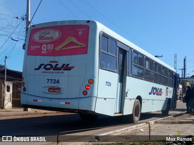 SOUL - Sociedade de Ônibus União Ltda. 7724 na cidade de Alvorada, Rio Grande do Sul, Brasil, por Max Ramos. Número da foto: #6870613.