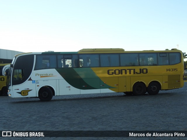 Empresa Gontijo de Transportes 14315 na cidade de Perdões, Minas Gerais, Brasil, por Marcos de Alcantara Pinto. ID da foto: 6870256.