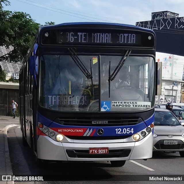 Auto Viação Bragança Metropolitana > Viação Raposo Tavares 12.054 na cidade de São Paulo, São Paulo, Brasil, por Michel Nowacki. Número da foto: #6871981.