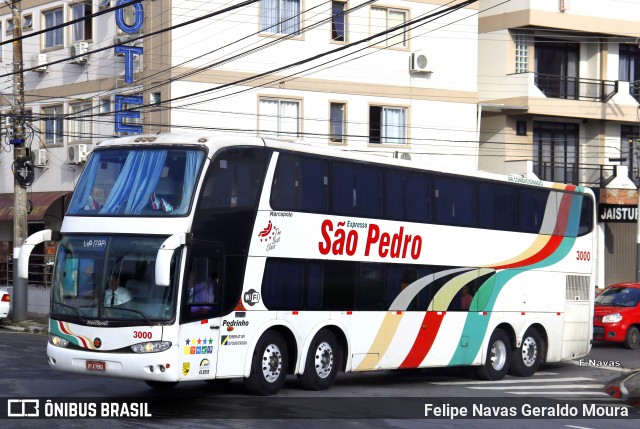 Expresso São Pedro 3000 na cidade de Balneário Camboriú, Santa Catarina, Brasil, por Felipe Navas Geraldo Moura . Número da foto: #6933024.