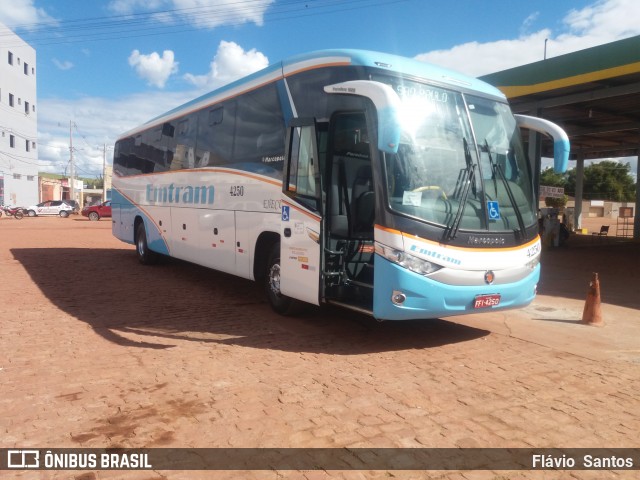 Emtram 4250 na cidade de Barra da Estiva, Bahia, Brasil, por Flávio  Santos. Número da foto: #6960058.