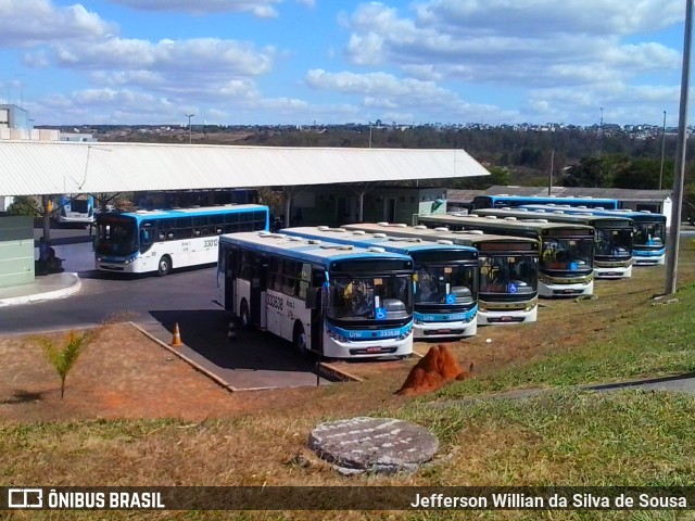 Terminais Rodoviários e Urbanos RIACHO FUNDO I - DF na cidade de Riacho Fundo, Distrito Federal, Brasil, por Jefferson Willian da Silva de Sousa. Número da foto: #6959892.