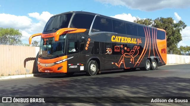 Catedral Turismo 19256 na cidade de Brasília, Distrito Federal, Brasil, por Adilson de Sousa. Número da foto: #6965554.