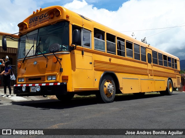 Autobuses sin identificación - Costa Rica  na cidade de Paraíso, Paraíso, Cartago, Costa Rica, por Jose Andres Bonilla Aguilar. Número da foto: #6965546.