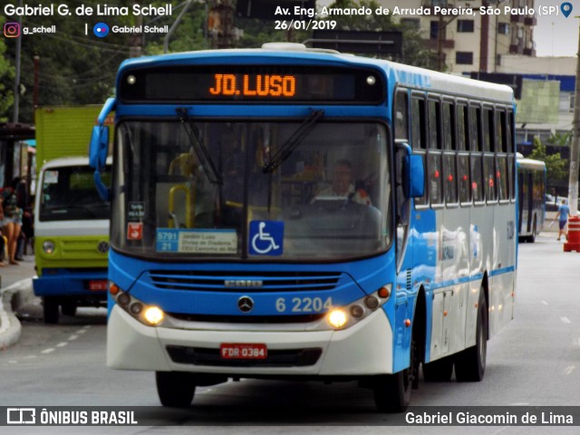 TUPI - Transportes Urbanos Piratininga 6 2204 na cidade de São Paulo, São Paulo, Brasil, por Gabriel Giacomin de Lima. ID da foto: 6969555.