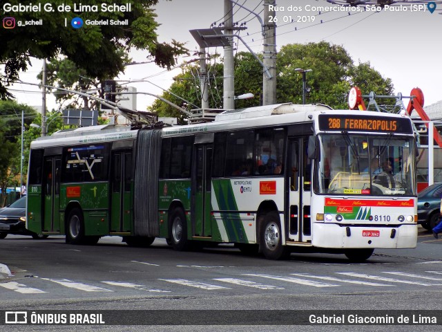 Metra - Sistema Metropolitano de Transporte 8110 na cidade de São Paulo, São Paulo, Brasil, por Gabriel Giacomin de Lima. ID da foto: 6972239.