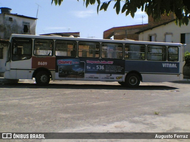 Vitral - Violeta Transportes 8689 na cidade de Salvador, Bahia, Brasil, por Augusto Ferraz. ID da foto: 6972824.