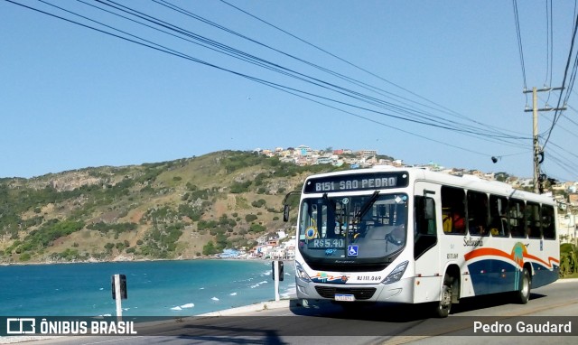 Auto Viação Salineira RJ 111.069 na cidade de Arraial do Cabo, Rio de Janeiro, Brasil, por Pedro Gaudard. ID da foto: 6972893.