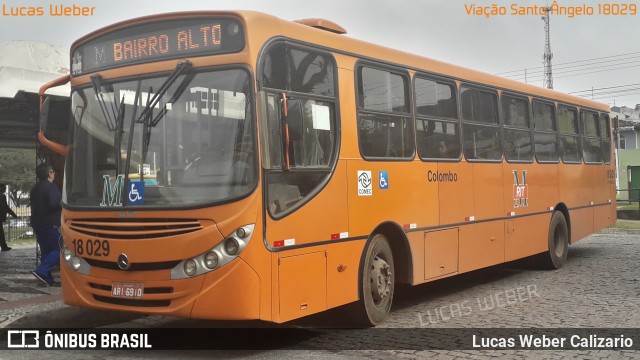 Viação Santo Ângelo 18029 na cidade de Curitiba, Paraná, Brasil, por Lucas Weber Calizario. Número da foto: #6976132.
