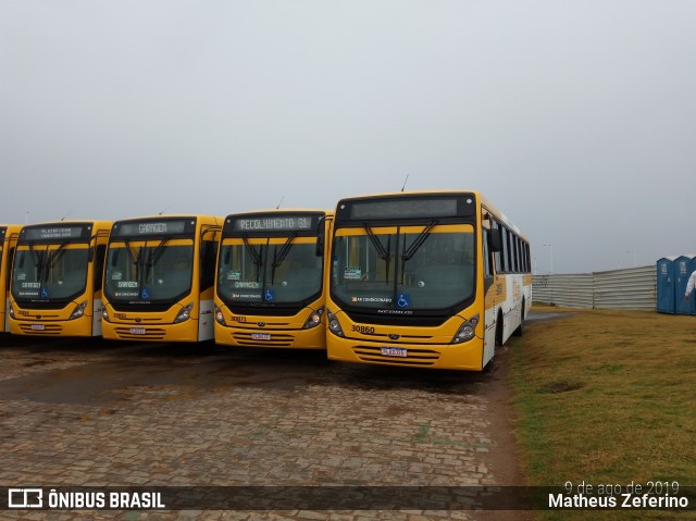 Plataforma Transportes 30860 na cidade de Salvador, Bahia, Brasil, por Matheus Zeferino. ID da foto: 6979923.