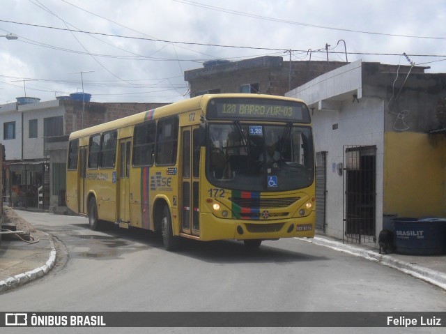 Empresa Metropolitana 172 na cidade de Recife, Pernambuco, Brasil, por Felipe Luiz. Número da foto: #6979484.