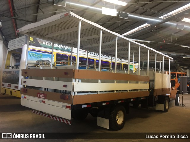 Dindinho Transportes 105 na cidade de Novo Hamburgo, Rio Grande do Sul, Brasil, por Lucas Pereira Bicca. Número da foto: #6982437.