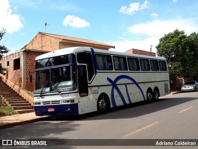 Bella Clara Turismo 2005 na cidade de Presidente Bernardes, São Paulo, Brasil, por Adriano Caldeiran. ID da foto: 6983807.