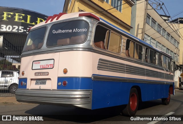 Ônibus Particulares 6985 na cidade de Volta Redonda, Rio de Janeiro, Brasil, por Guilherme Afonso Sfbus. Número da foto: #6985136.