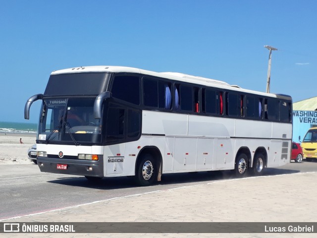 Ônibus Particulares 6128 na cidade de Luís Correia, Piauí, Brasil, por Lucas Gabriel. ID da foto: 6985194.