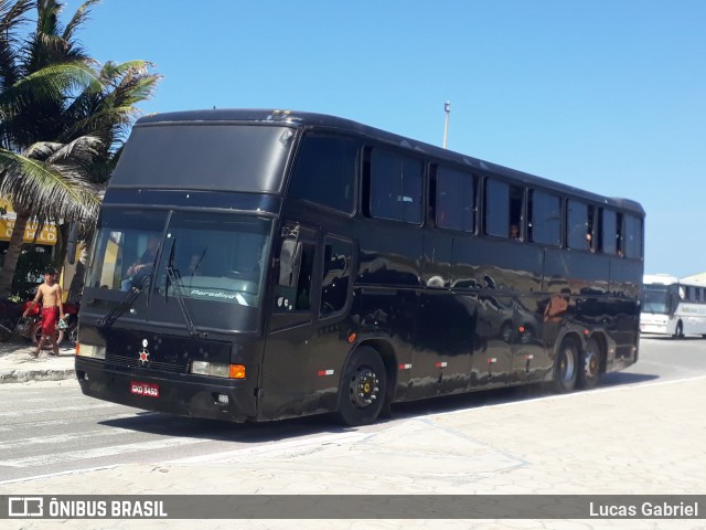 Ônibus Particulares 9450 na cidade de Luís Correia, Piauí, Brasil, por Lucas Gabriel. Número da foto: #6985079.
