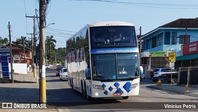 Cristal Turismo e Transporte 1000 na cidade de Joinville, Santa Catarina, Brasil, por Vinicius Petris. ID da foto: 6984466.