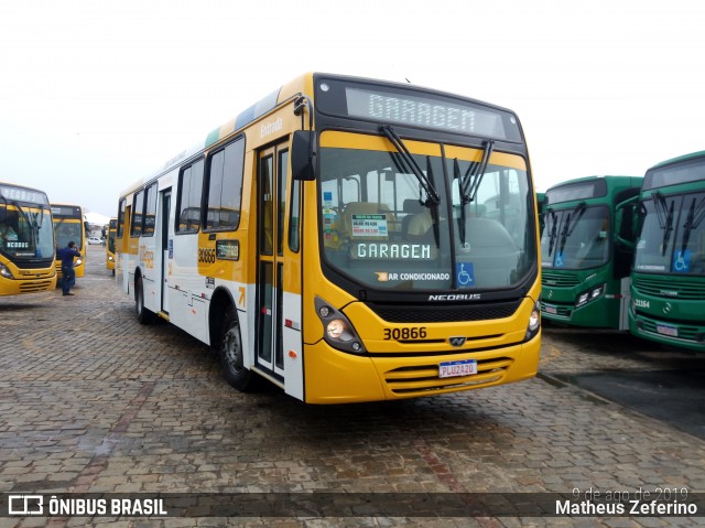 Plataforma Transportes 30866 na cidade de Salvador, Bahia, Brasil, por Matheus Zeferino. ID da foto: 6986981.