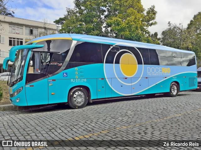 Doce Rio Fretamento e Turismo 5900 na cidade de Petrópolis, Rio de Janeiro, Brasil, por Zé Ricardo Reis. Número da foto: #6936117.