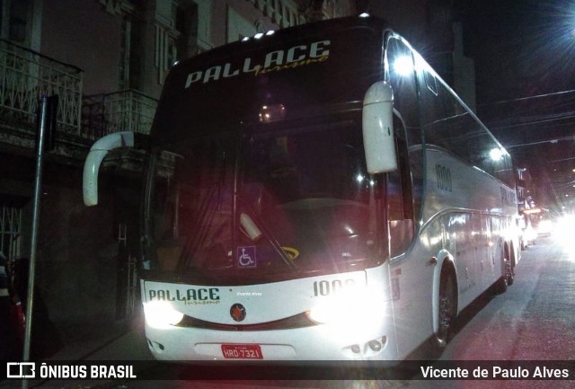 Pallace Turismo 1000 na cidade de Itaúna, Minas Gerais, Brasil, por Vicente de Paulo Alves. Número da foto: #6989543.