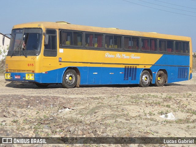 Ônibus Particulares 0706 na cidade de Luís Correia, Piauí, Brasil, por Lucas Gabriel. ID da foto: 6988018.