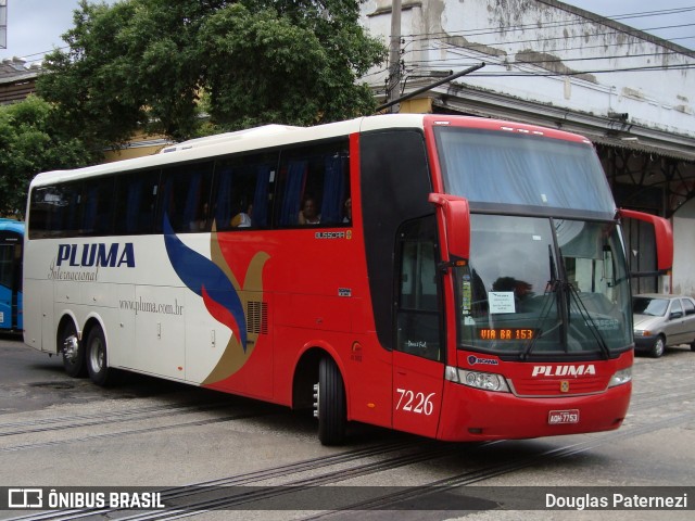 Pluma Conforto e Turismo 7226 na cidade de Rio de Janeiro, Rio de Janeiro, Brasil, por Douglas Paternezi. ID da foto: 6991321.