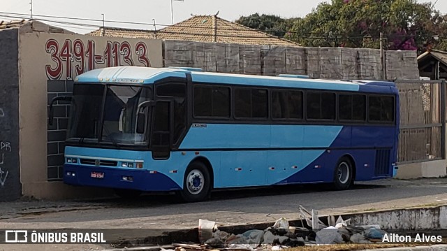 Ônibus Particulares 9784 na cidade de Belo Horizonte, Minas Gerais, Brasil, por Ailton Alves. ID da foto: 6990748.