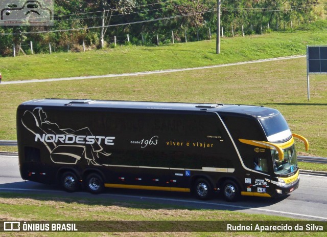 Expresso Nordeste 5215 na cidade de Aparecida, São Paulo, Brasil, por Rudnei Aparecido da Silva. Número da foto: #6995345.