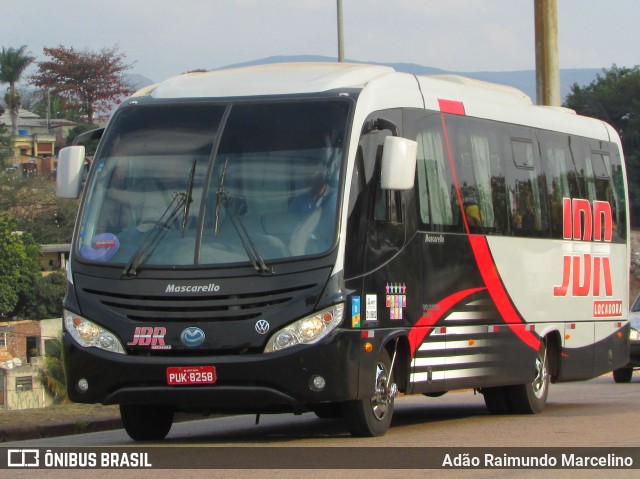 Ônibus Particulares 8258 na cidade de Belo Horizonte, Minas Gerais, Brasil, por Adão Raimundo Marcelino. ID da foto: 6995263.